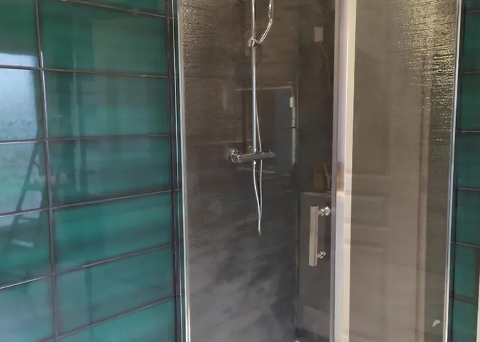 Dans Colombier Proche De Parking Prive Homestay